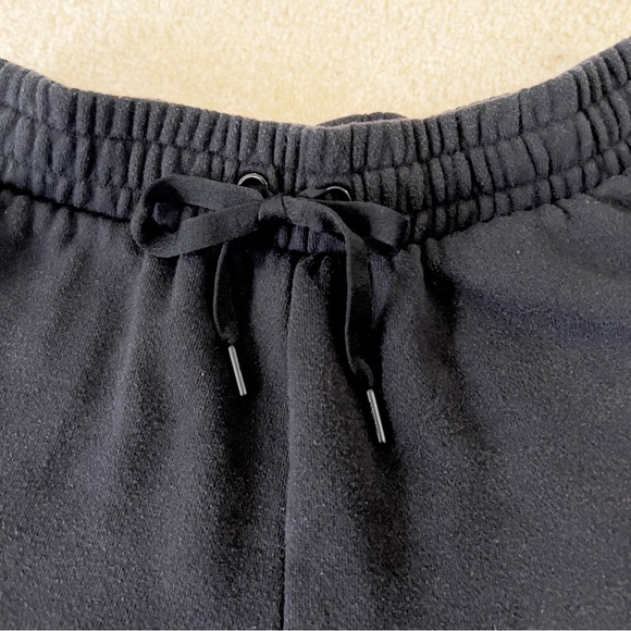 Victoria’s Secret Black Fleece Shorts - Picture 2 of 6